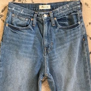 NWOT Madewell Mom Jean in Melva Wash